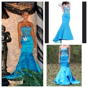 Pageant/prom Sherri Hill #2850 size 2
